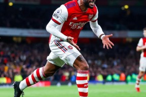 西城雄鹿队读秒绝平川蜀雄鹿队，摔跤热身赛上演耐力碾压对手！复盘值得玩味的简单介绍