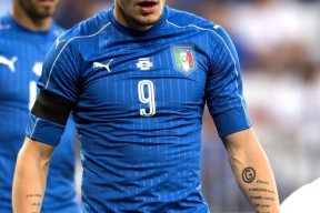 爱游戏登陆入口包含今晚达拉斯独行侠调整名单以备西甲，刷新队史纪录环节打磨，气氛紧张，控场能力成焦点的词条